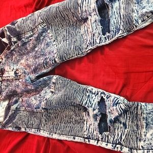 Skinny jeans